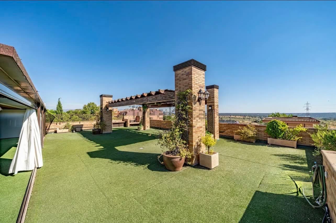 Penthouse with two terraces and panoramic views